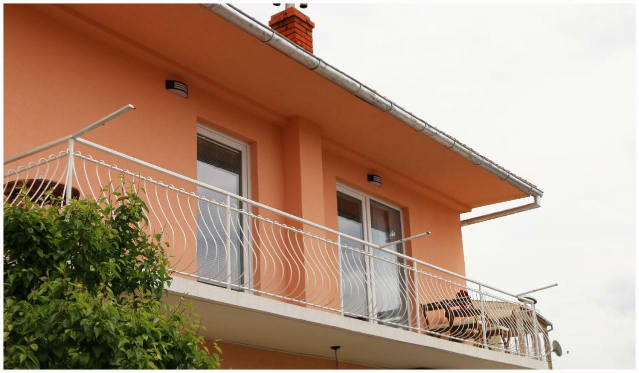 Apartman Loretta Primošten Esterno foto