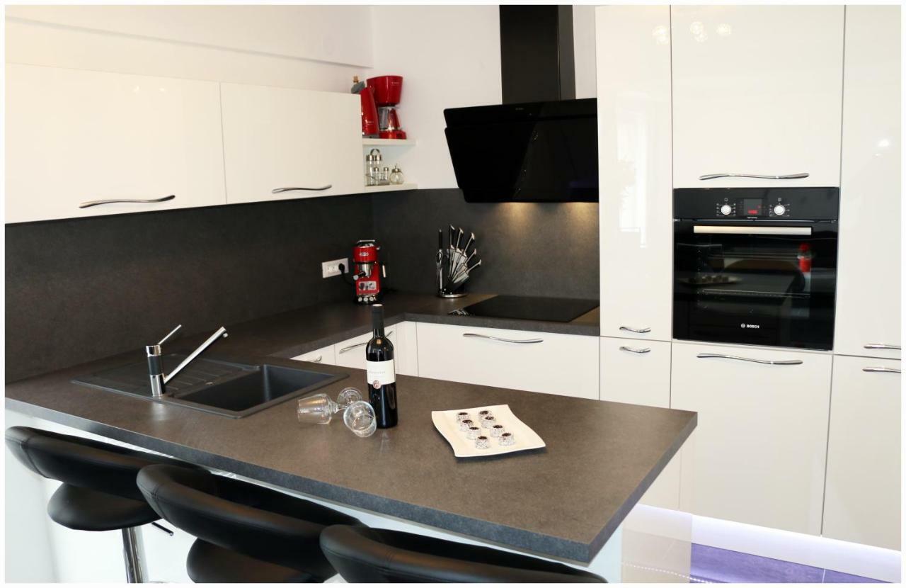 Apartman Loretta Primošten Esterno foto