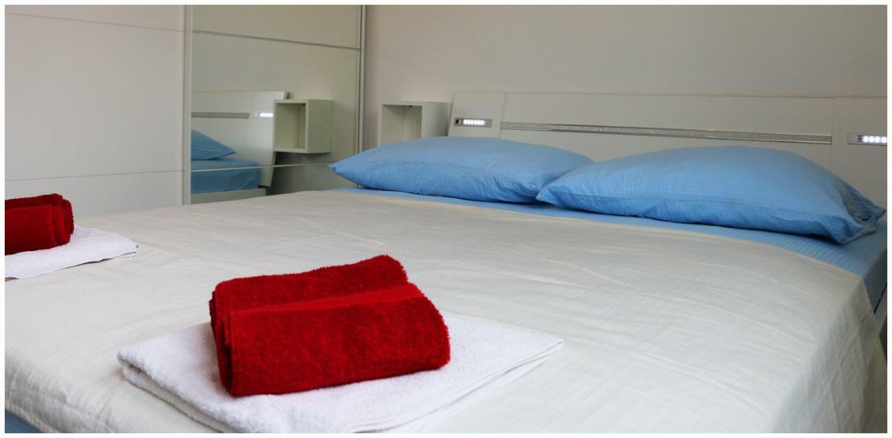 Apartman Loretta Primošten Esterno foto