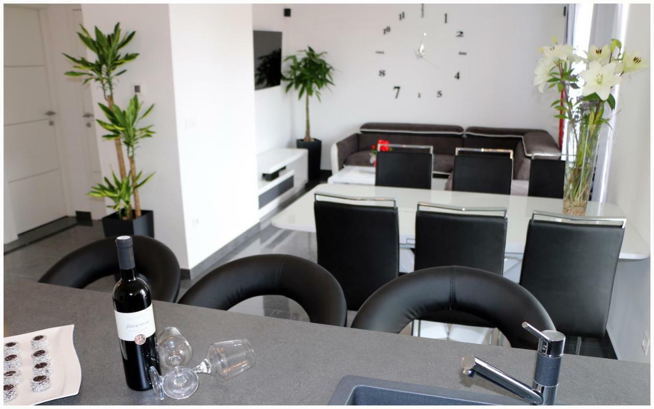 Apartman Loretta Primošten Esterno foto